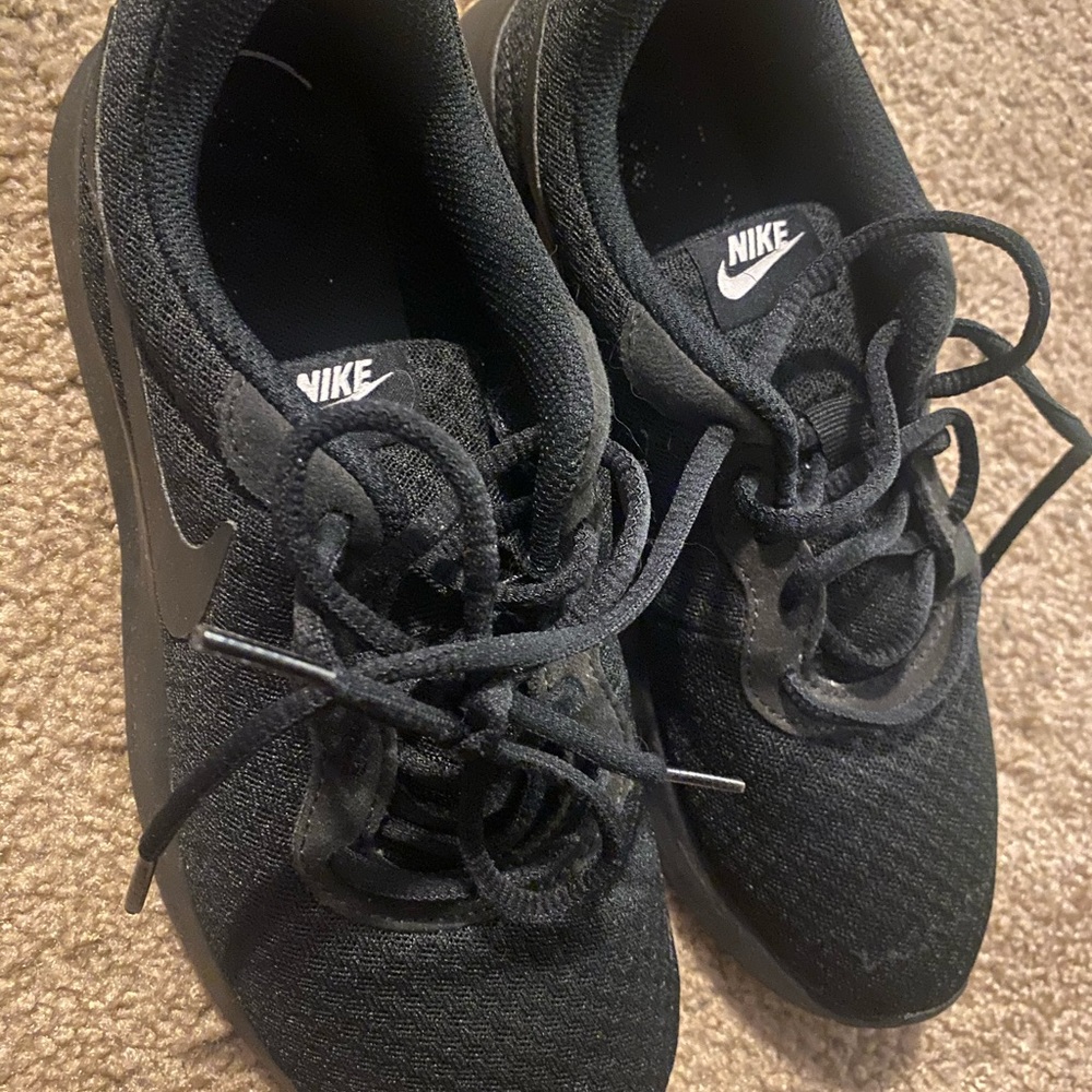 Black Nike shoes
